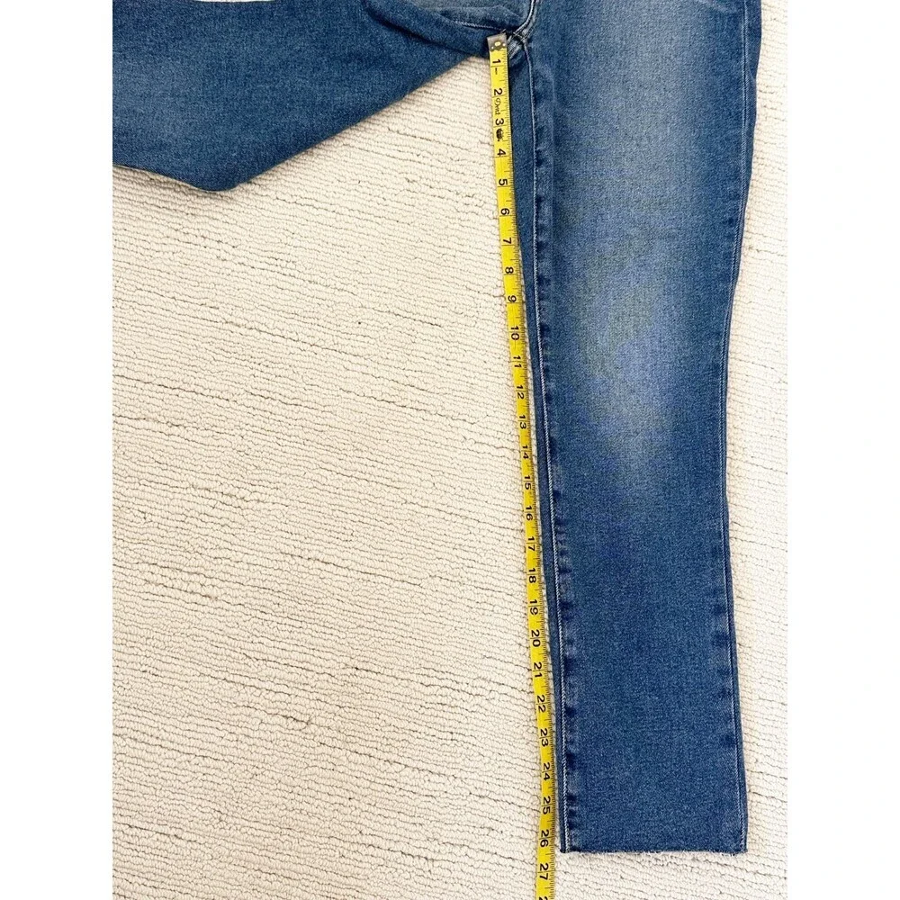 FRANK & EILEEN Cork Everyday Denim Women’s 25 Blue Straight Leg Jeans Style D601